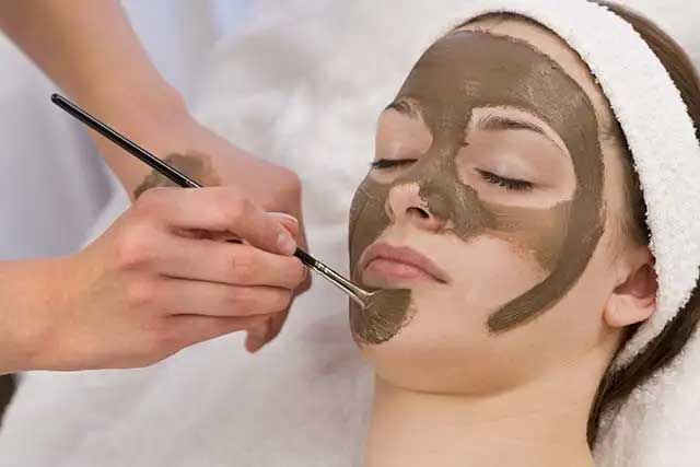 برنزه کردن پوست به صورت طبیعی