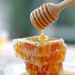 عسل درمانی: از خواص شگفت‌انگیز تا اثبات علمی